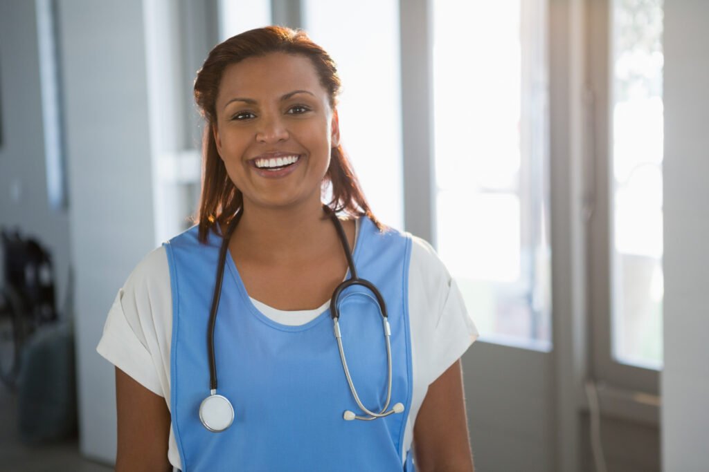 Como um enfermeiro ou médico brasileiro pode trabalhar na Itália — guia completo 2026